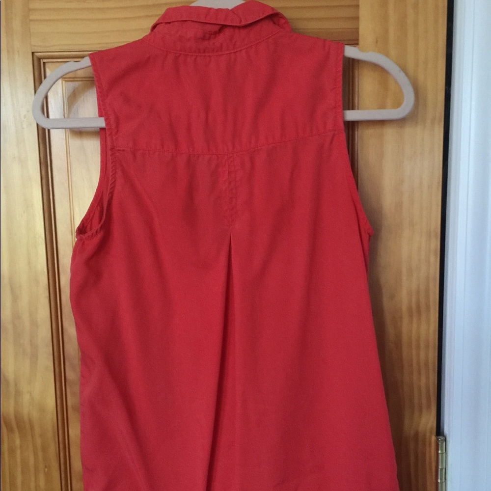 collared button down tank - Picture 3 of 4